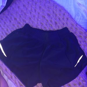 lululemon navy blue hotty hot